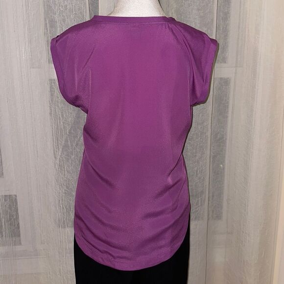 J. Crew 2 Magenta Pink Scoop Neck Lightweight Sleeveless Blouse Shell - Picture 2 of 10